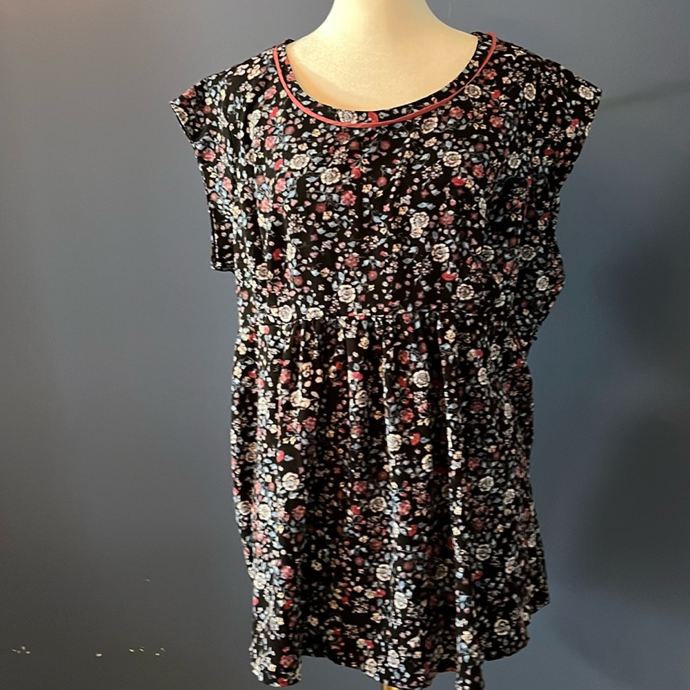 Motherhood Maternity Floral Summer Top with Brick red,  Zipper Back